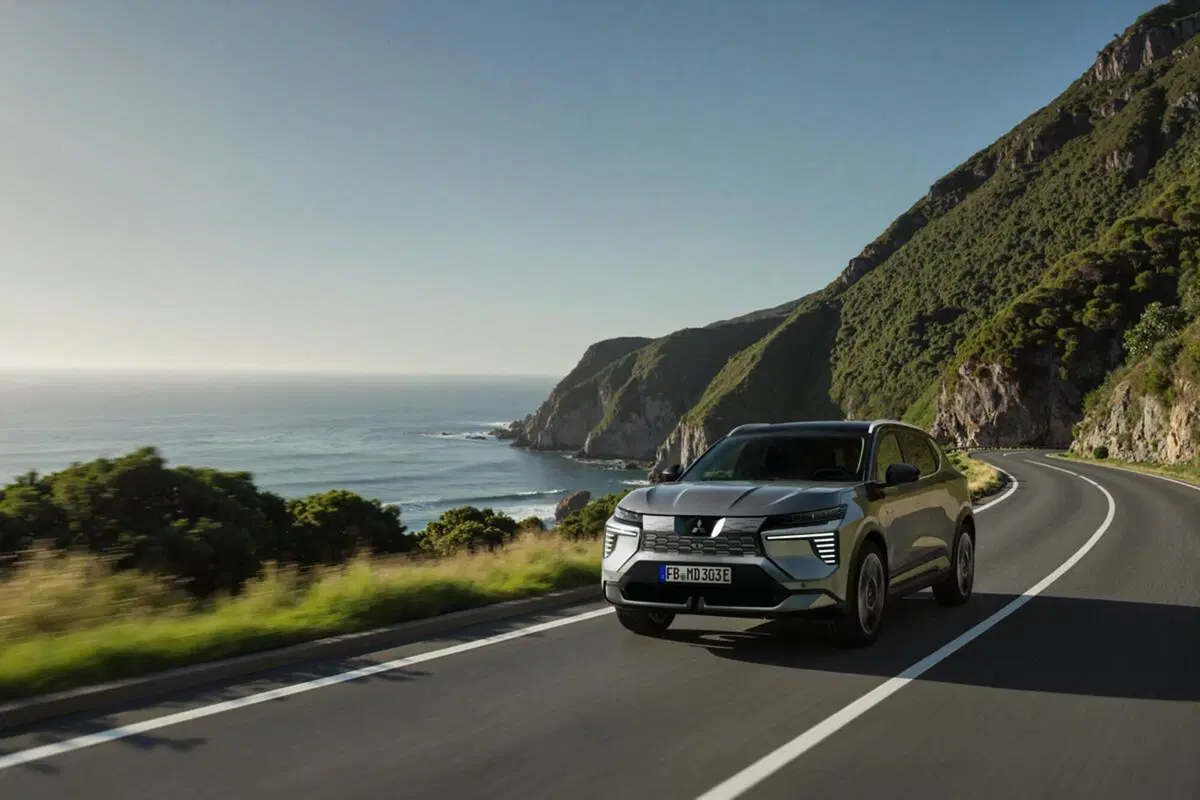 Mitsubishi Eclipse Cross elettrica, la cura delle batterie: più autonomia, ricarica più rapida e listino più basso (6)
