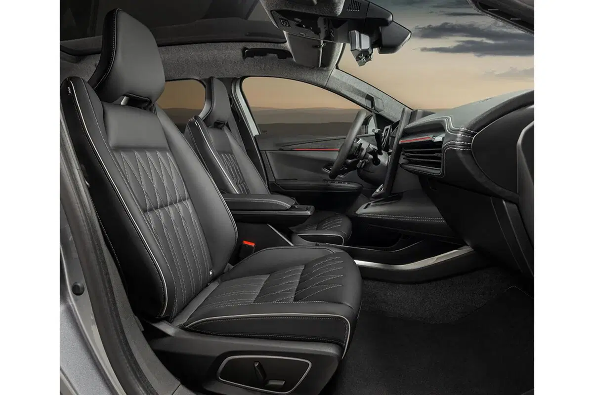 Mitsubishi Eclipse Cross elettrica, la cura delle batterie: più autonomia, ricarica più rapida e listino più basso (9)