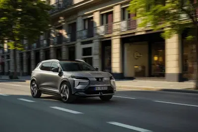 Mitsubishi Eclipse Cross elettrica, la cura delle batterie: più autonomia, ricarica più rapida e listino più basso