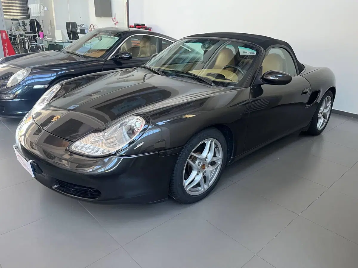 Porsche Boxster usata a Milano (3)