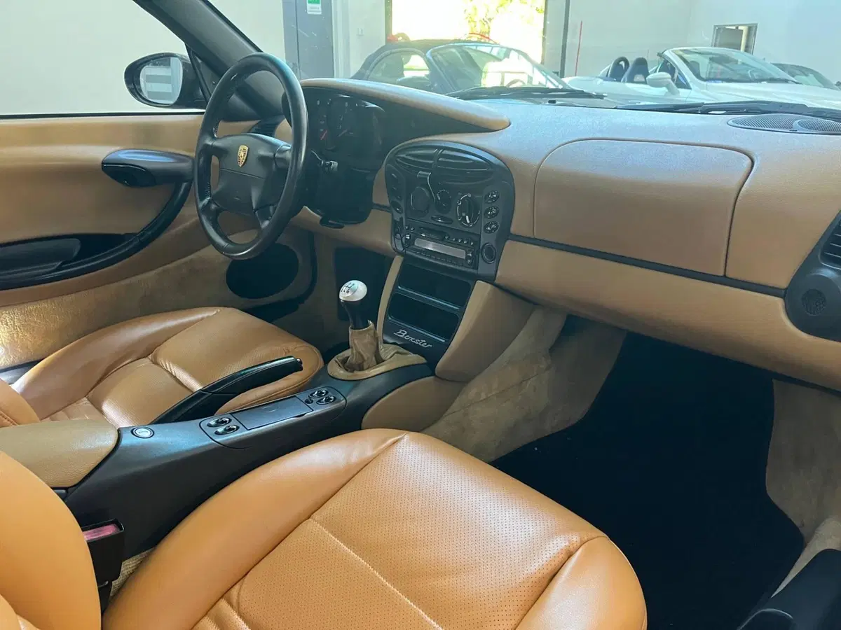 Porsche Boxster usata a Milano (5)
