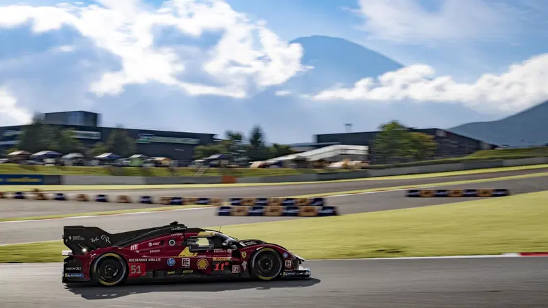 I motori non dormono mai: F1 a Baku, SBK a Cremona e il WEC al Fuji. La guida completa al super weekend su Sky e NOW