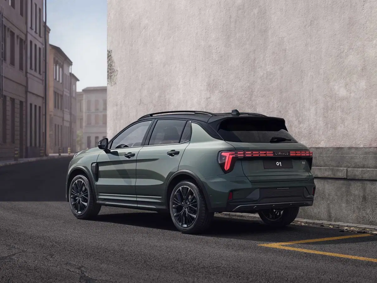 Lynk & Co 01 (5)