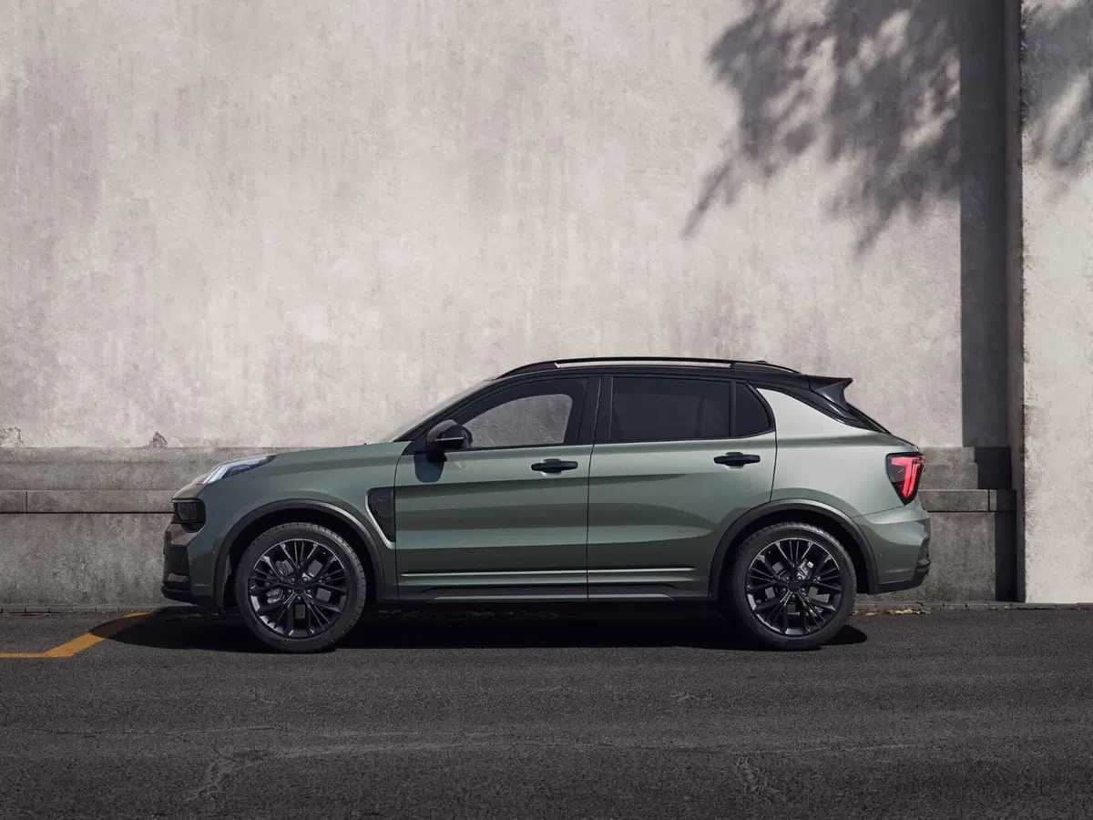 Lynk & Co 01 (10)