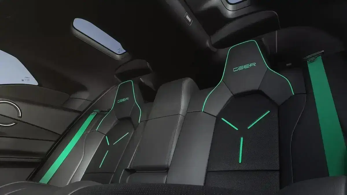 Ceer Exobot, l'Arabia Saudita entra nel mondo dell'auto con due elettriche da 1.100 CV che non somigliano a nulla (27)
