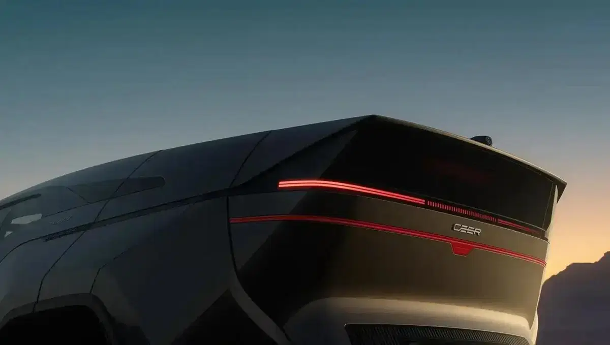 Ceer Exobot, l'Arabia Saudita entra nel mondo dell'auto con due elettriche da 1.100 CV che non somigliano a nulla (29)