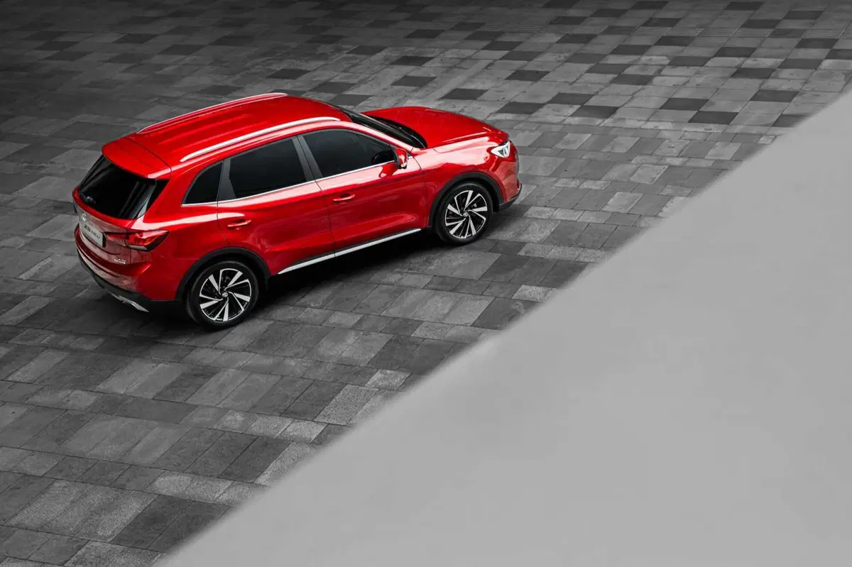 Bollo auto, MG porta il 2027 nel presente: su MG3 e MG ZS Hybrid+ lo paga la Casa (5)