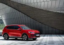 Bollo auto, MG porta il 2027 nel presente: su MG3 e MG ZS Hybrid+ lo paga la Casa