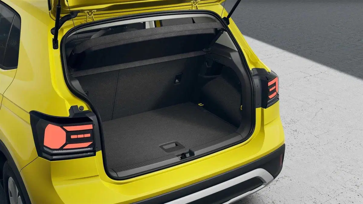 Volkswagen T-Cross Trend, la nuova porta d'ingresso al City SUV di Wolfsburg: tutto quello che offre davvero (6)