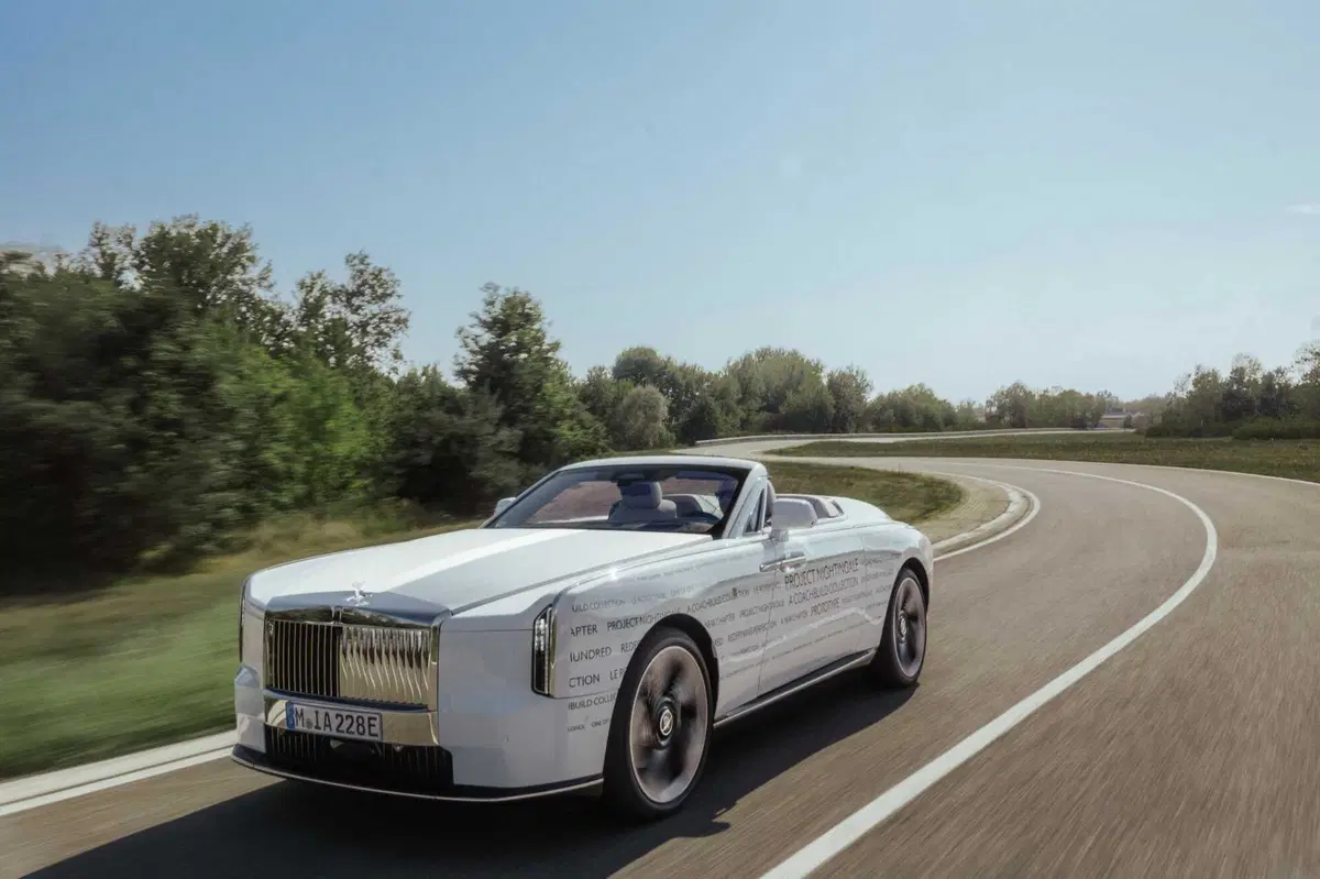 Rolls-Royce Project Nightingale, la elettrica da 100 esemplari affronta 350 settimane di test (3)