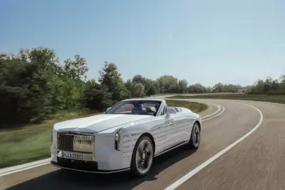 Rolls-Royce Project Nightingale, la elettrica da 100 esemplari affronta 350 settimane di test