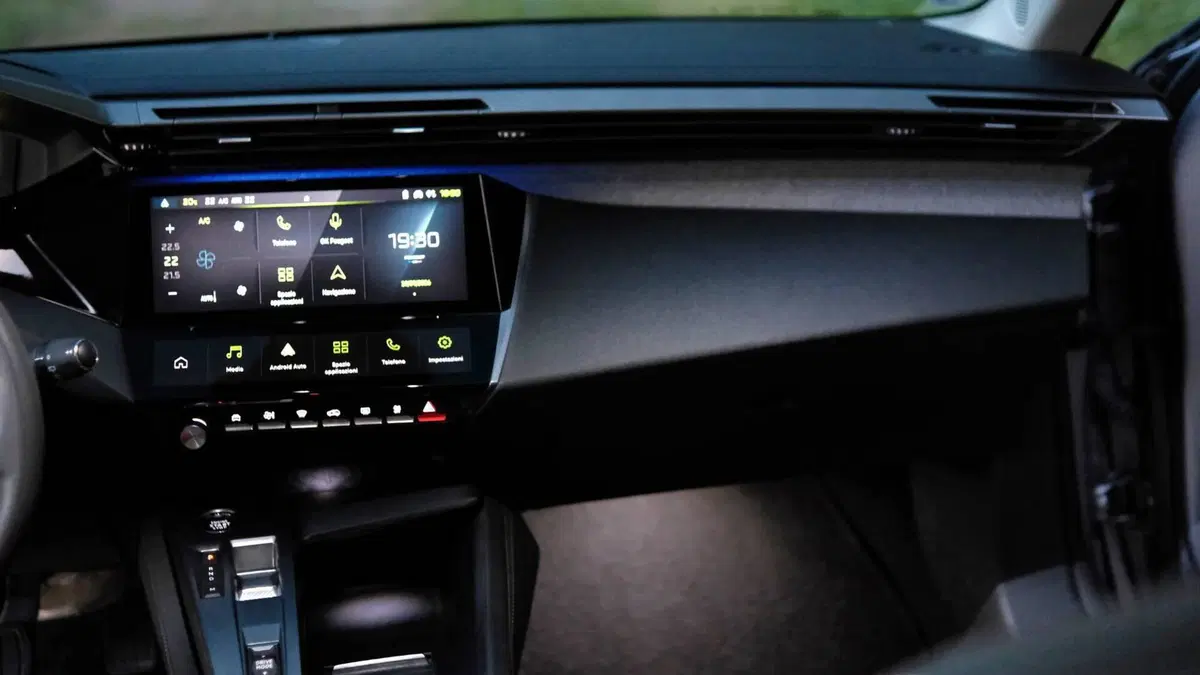 Peugeot 308 usata a Viterbo (15)