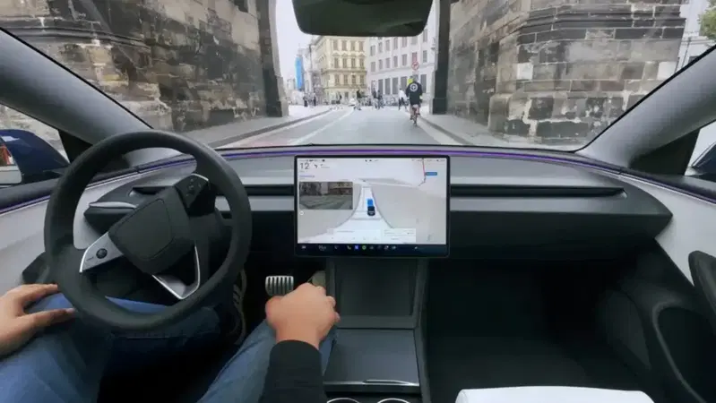 Tesla FSD, arriva il via libera in Repubblica Ceca: si avvicina l’ok europeo