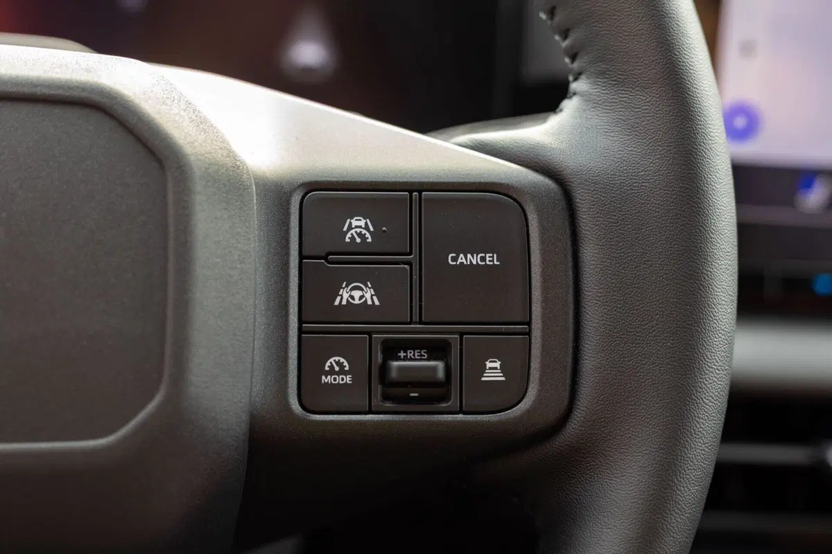 Suzuki Across plug-in, 309 CV e prezzo da 55.900 euro (12)