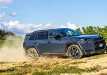 Nuova Suzuki Across: 309 CV e batteria più grande