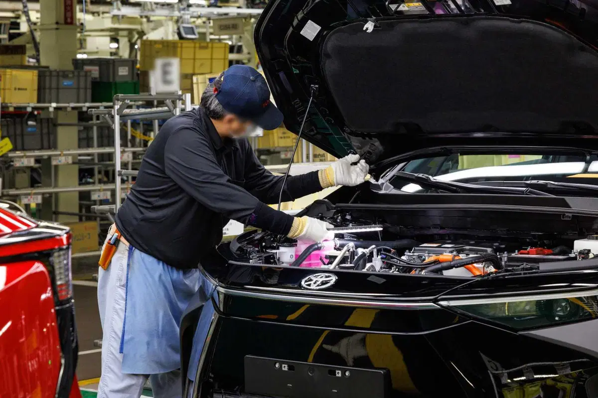 Toyota cambia marcia: la sua prima elettrica con range extender nascerà in Cina (3)