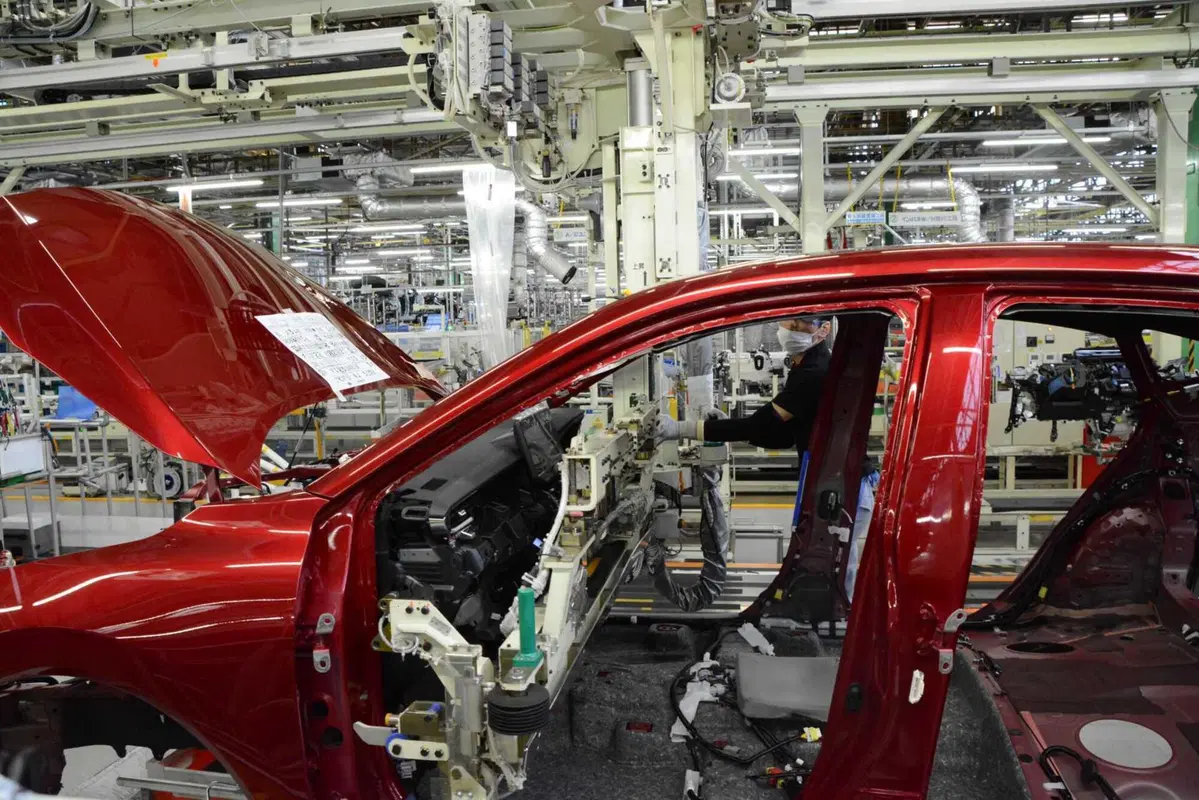 Toyota cambia marcia: la sua prima elettrica con range extender nascerà in Cina (11)