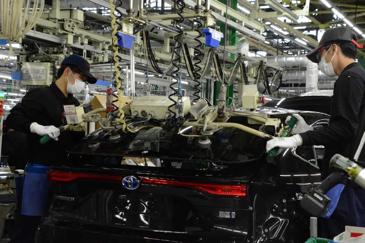 Toyota cambia marcia: la sua prima elettrica con range extender nascerà in Cina (13)