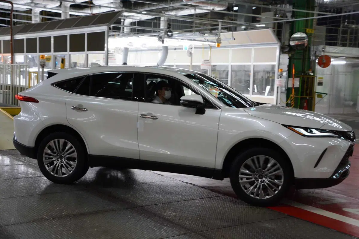 Toyota cambia marcia: la sua prima elettrica con range extender nascerà in Cina (15)