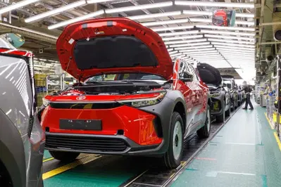 Toyota cambia marcia: la sua prima elettrica con range extender nascerà in Cina