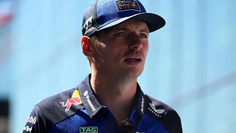 'Se serve a darmi un motore vero, firmo per correre il 50% in meno': Verstappen ancora contro la F1 2026. 'Hadjar? Rinnovo meritato. Mi piace Baku perché non siamo in uno zoo'