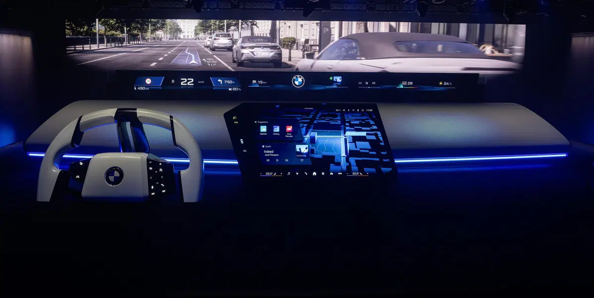 BMW brevetta gli ologrammi 3D in auto: comandi sospesi nell'aria e tasti che si 'sentono' grazie a g