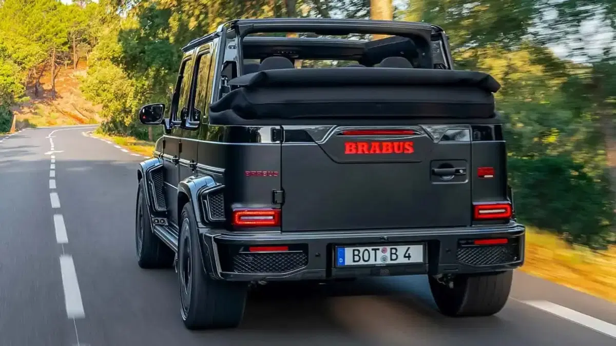 Brabus 900 Rocket Edition Cabrio, la Classe G perde il tetto e arriva a 900 CV (2)
