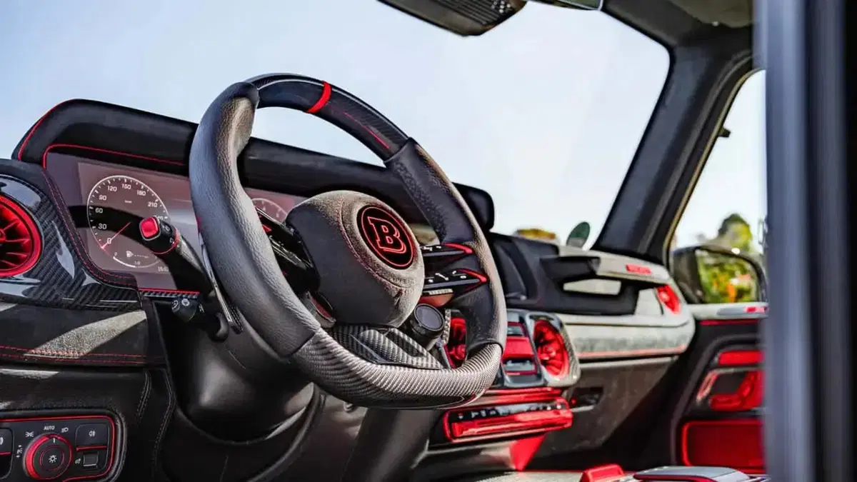 Brabus 900 Rocket Edition Cabrio, la Classe G perde il tetto e arriva a 900 CV (8)