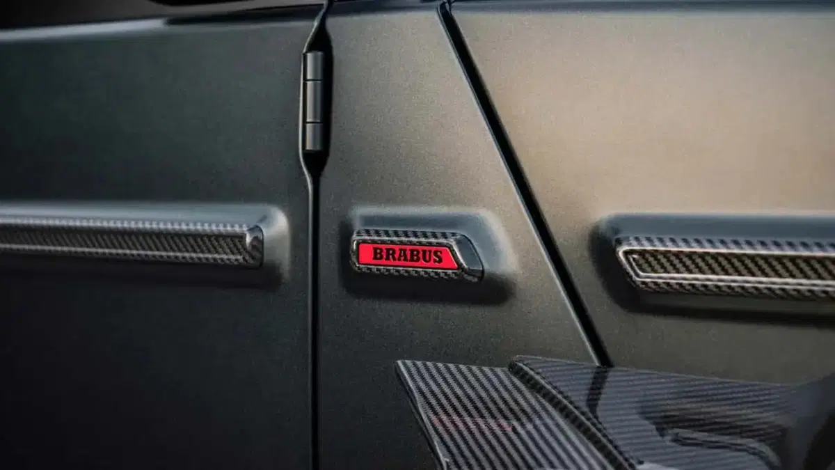 Brabus 900 Rocket Edition Cabrio, la Classe G perde il tetto e arriva a 900 CV (20)