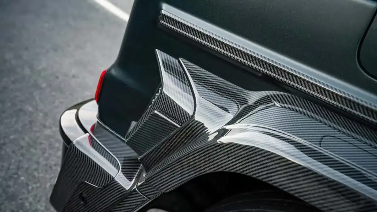 Brabus 900 Rocket Edition Cabrio, la Classe G perde il tetto e arriva a 900 CV (21)