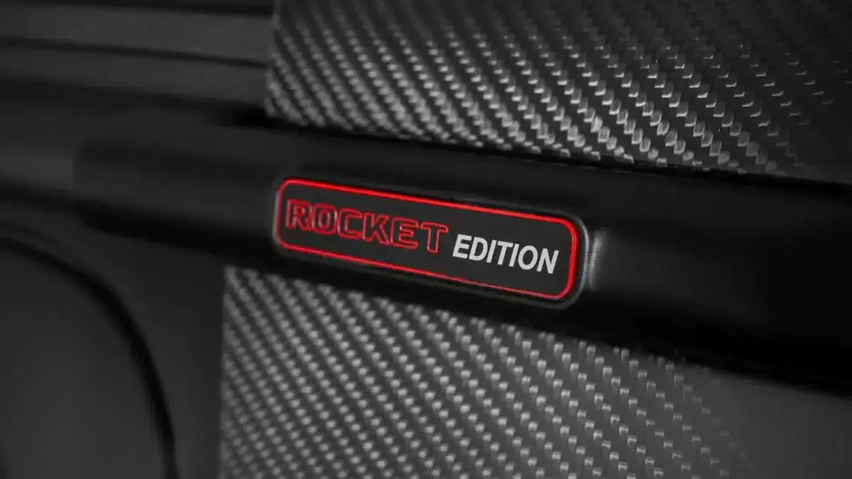 Brabus 900 Rocket Edition Cabrio, la Classe G perde il tetto e arriva a 900 CV (34)