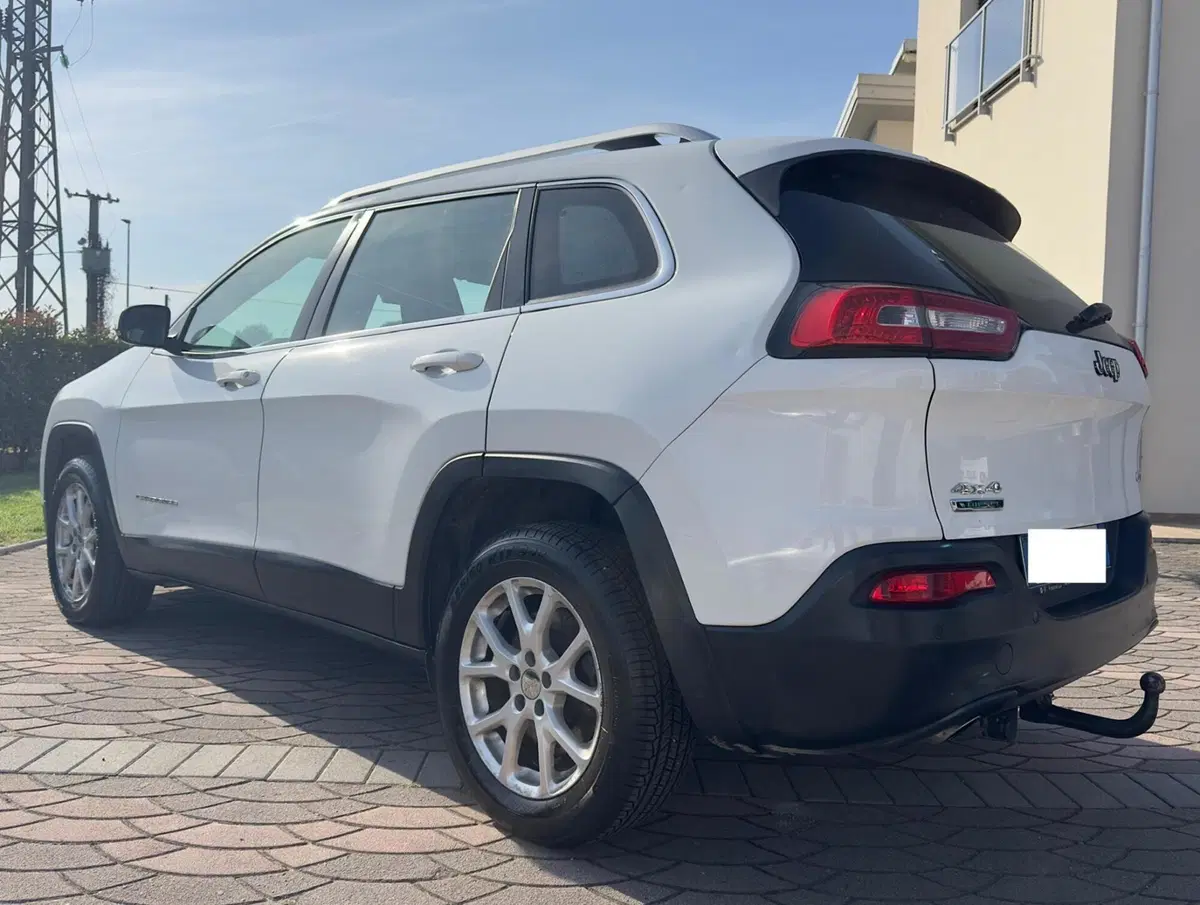 Jeep Cherokee usata a Cremona (8)