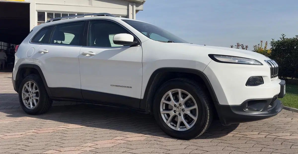 Jeep Cherokee usata a Cremona (3)