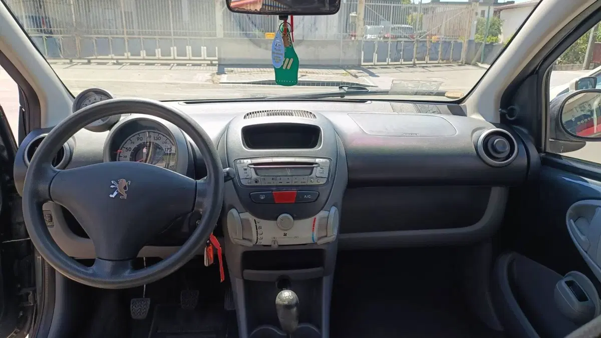 Peugeot 107 usata a Napoli (5)