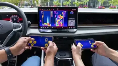 Volkswagen diventa una console: Tetris e PAC-MAN in auto, ma per giocare si paga