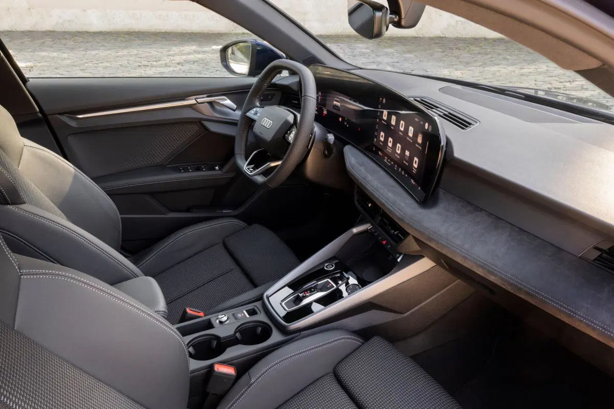 Trent'anni di successo e un'anima hi-tech: nuova Audi A3 alza l'asticella tra le compatte premium [VIDEO] (4)