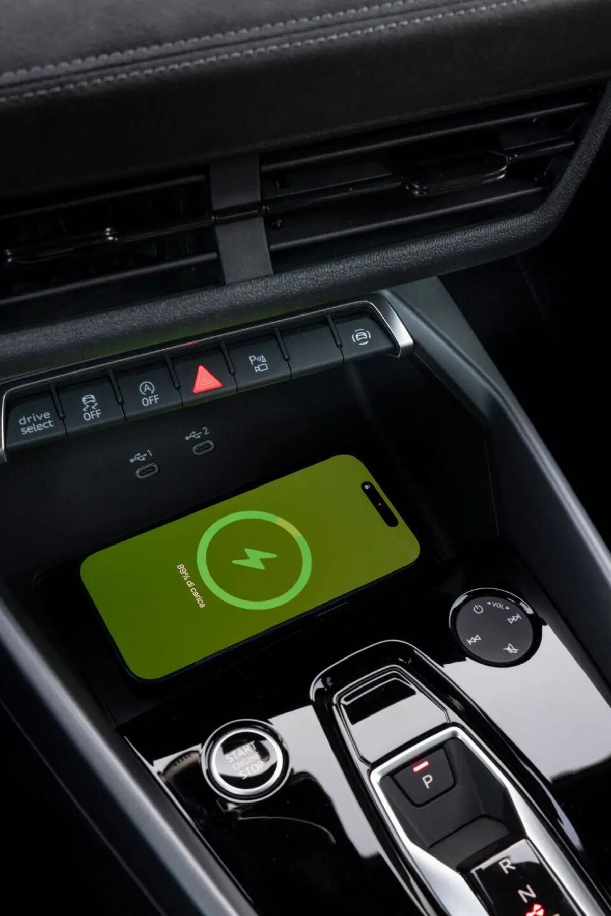 Trent'anni di successo e un'anima hi-tech: nuova Audi A3 alza l'asticella tra le compatte premium [VIDEO] (14)