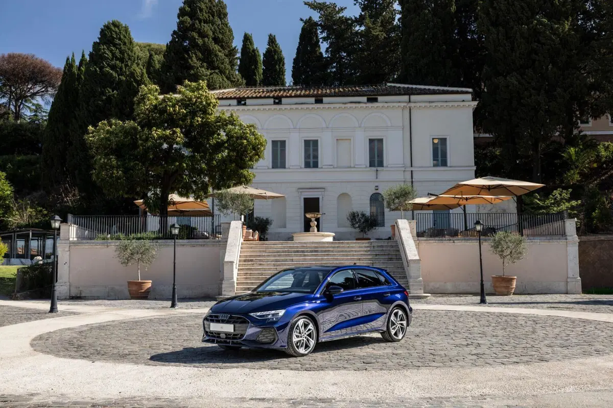 Trent'anni di successo e un'anima hi-tech: nuova Audi A3 alza l'asticella tra le compatte premium [VIDEO] (4)