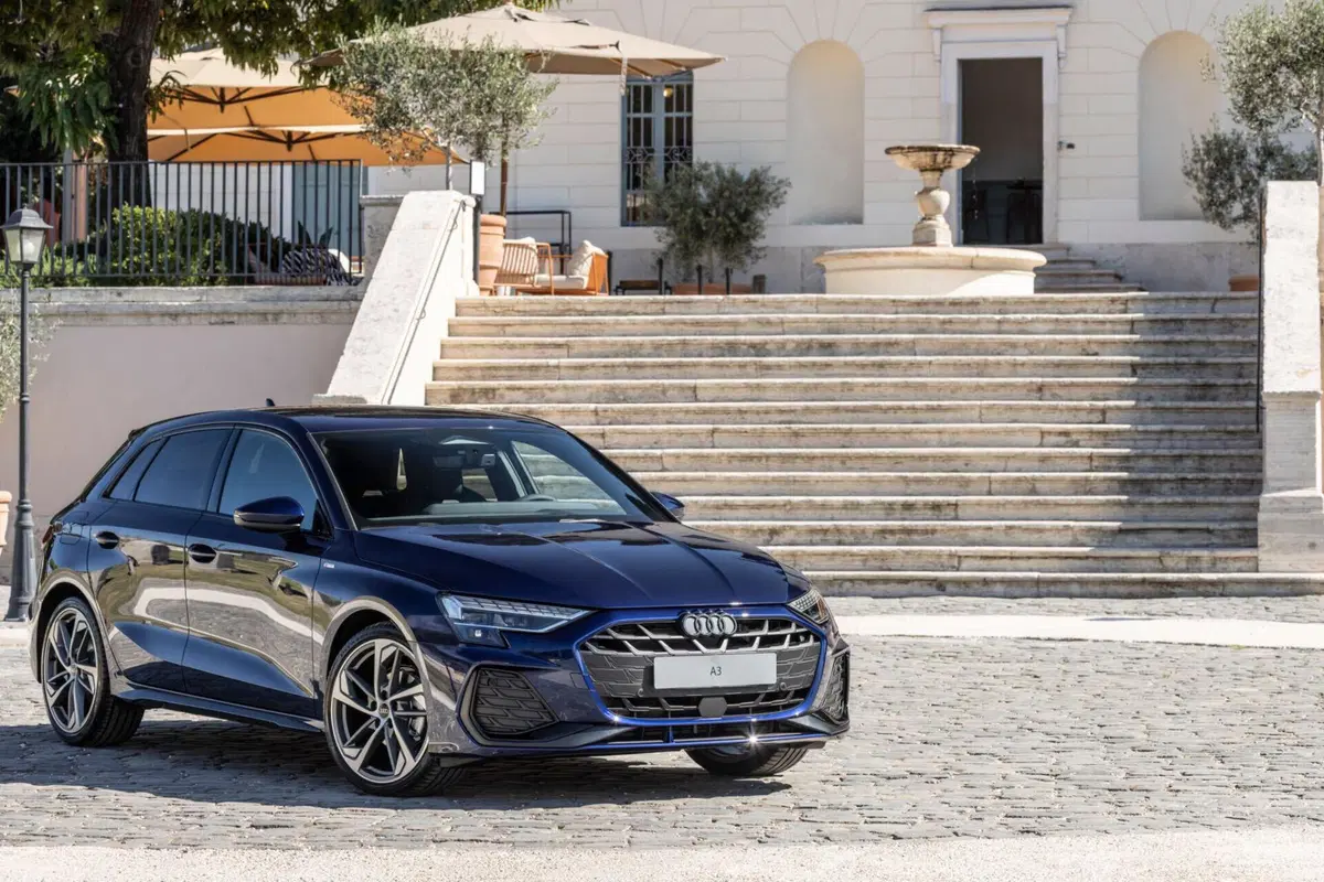 Trent'anni di successo e un'anima hi-tech: nuova Audi A3 alza l'asticella tra le compatte premium [VIDEO] (21)