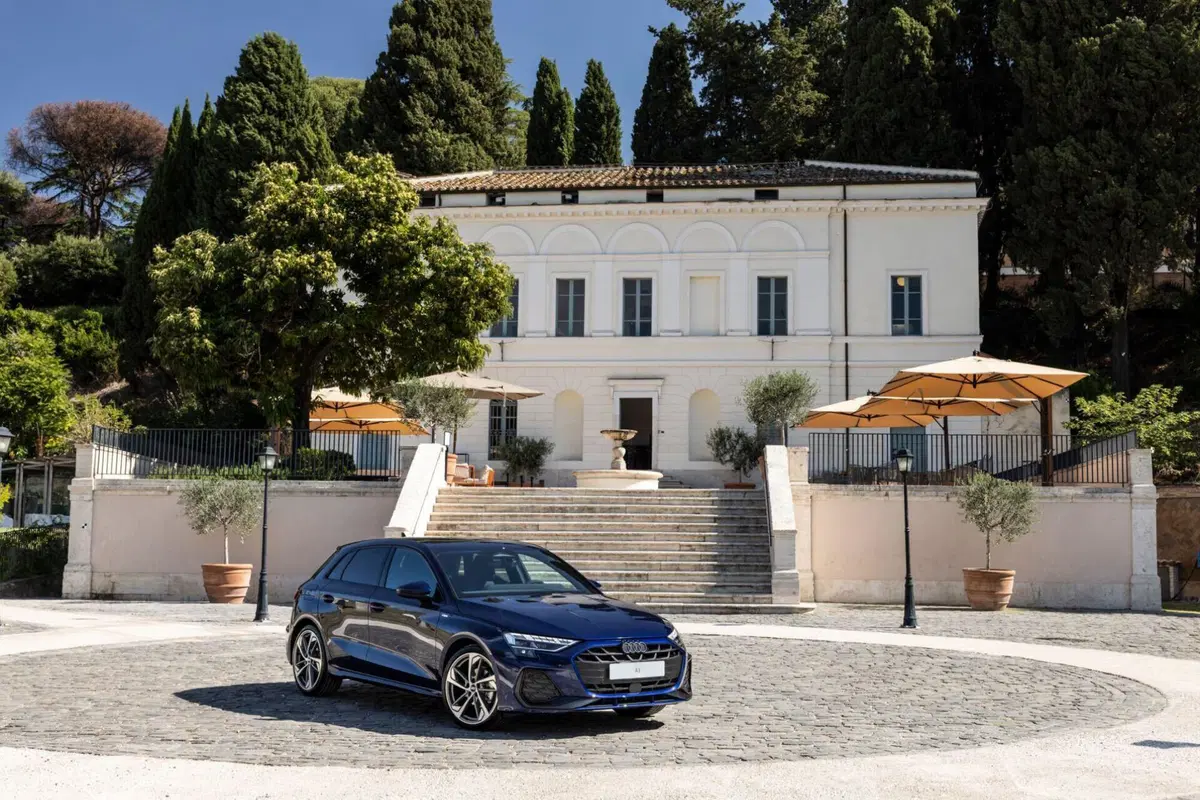 Trent'anni di successo e un'anima hi-tech: nuova Audi A3 alza l'asticella tra le compatte premium [VIDEO] (24)