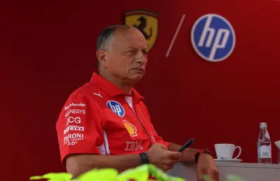'Horner cerca lavoro, lo sanno tutti. Il mio posto? Chiedete alla mia assistente': Vasseur rompe il silenzio. 'In Ferrari non c'è serenità, così è durissima'