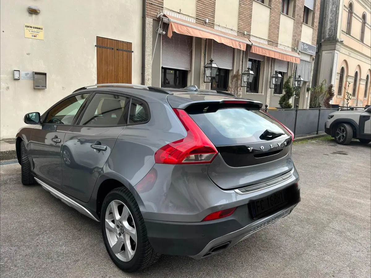 Volvo V40 Cross Country usata a Rovigo (3)