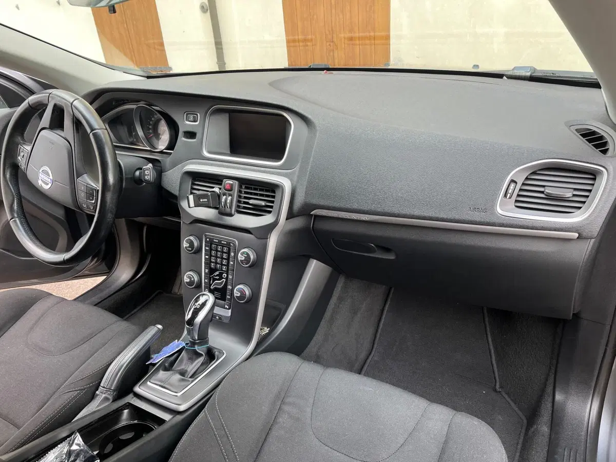 Volvo V40 Cross Country usata a Rovigo (6)