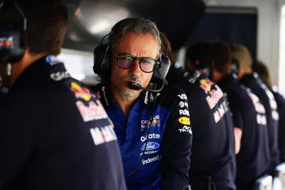 'Ci è mancato un decimo': Mekies e la verità sulla folle rimonta di Max e il 'miracolo' Hadjar a Baku