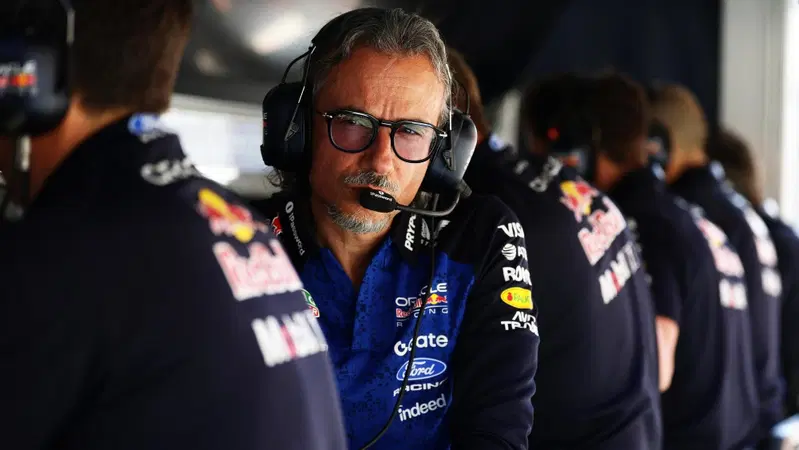 'Ci è mancato un decimo': Mekies e la verità sulla folle rimonta di Max e il 'miracolo' Hadjar a Baku