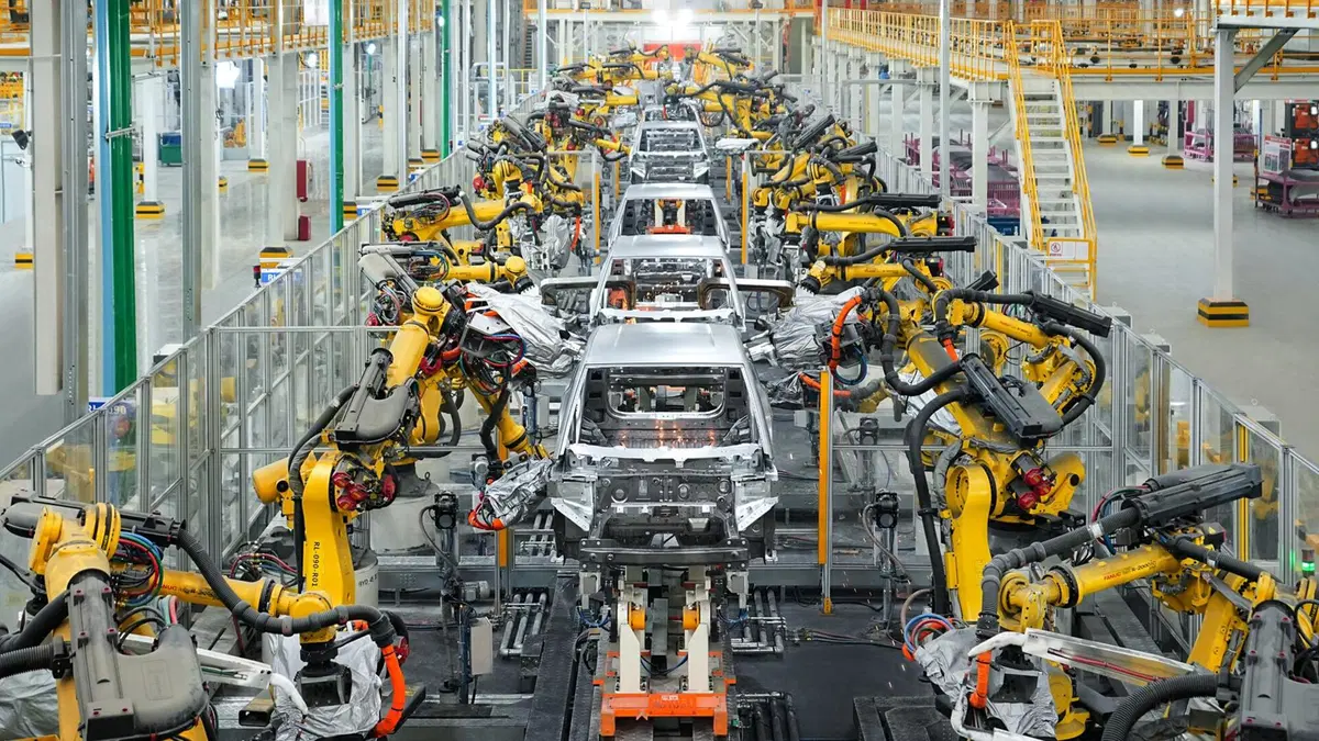 L'assalto finale dei marchi cinesi all'automotive tedesca: perché il Dragone terrorizza la Germania