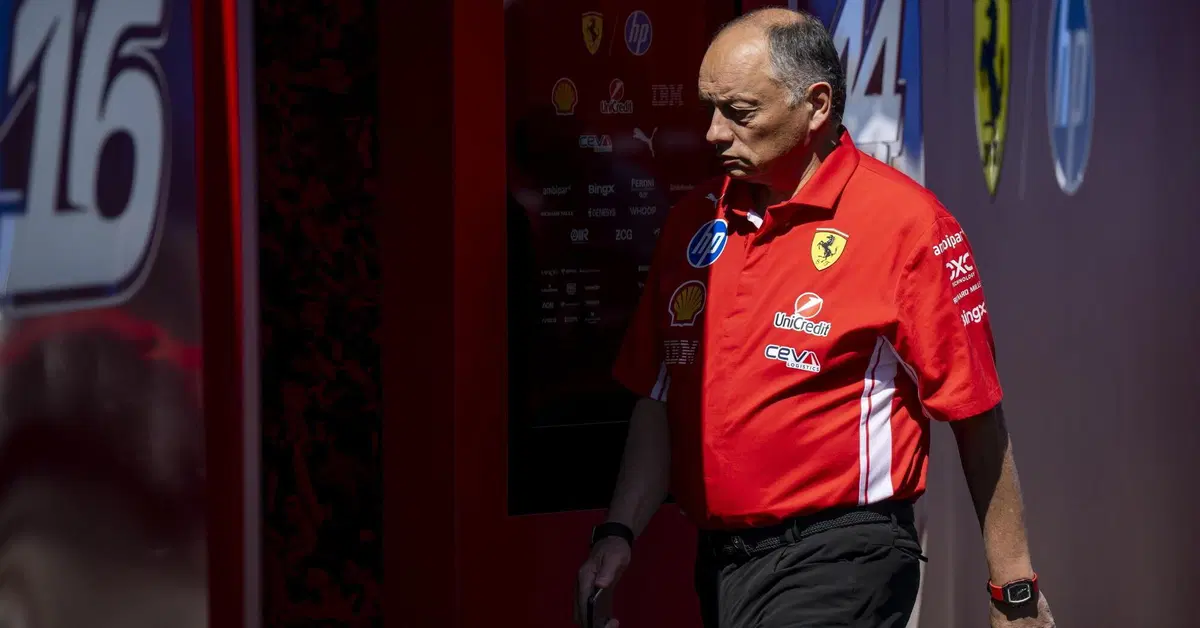 “Non c’è serenità”: l'era Vasseur è al capolinea. La Ferrari ed Elkann preparano la buonuscita per scaricarlo