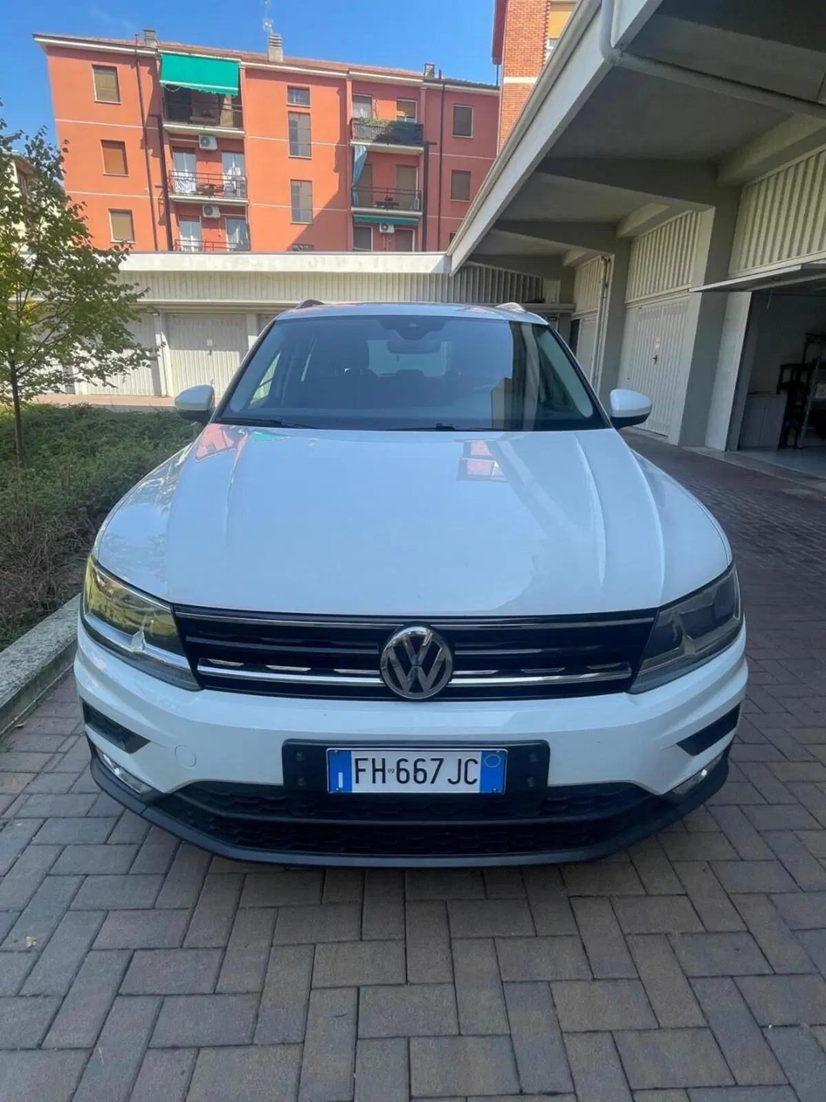 Volkswagen Tiguan usata a Pavia