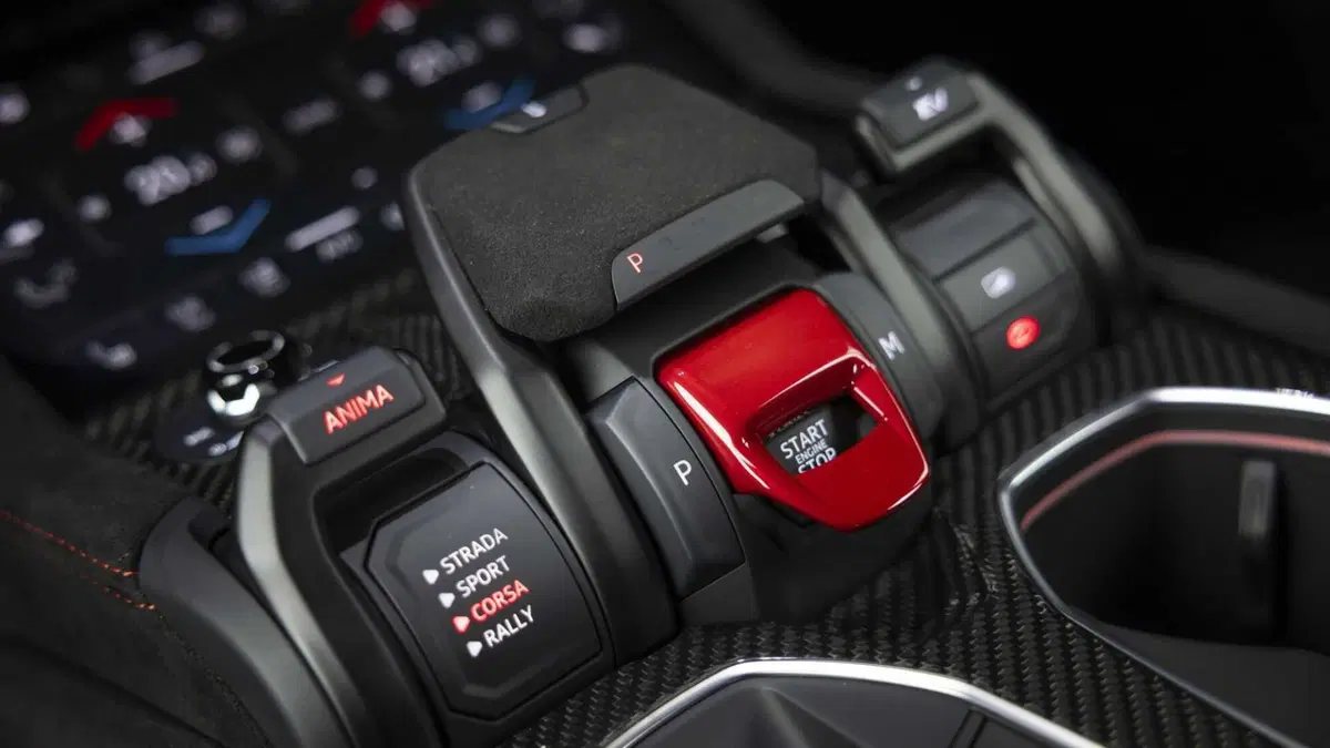 Lamborghini Urus 4.0 V8 phev SE Performante auto (9)