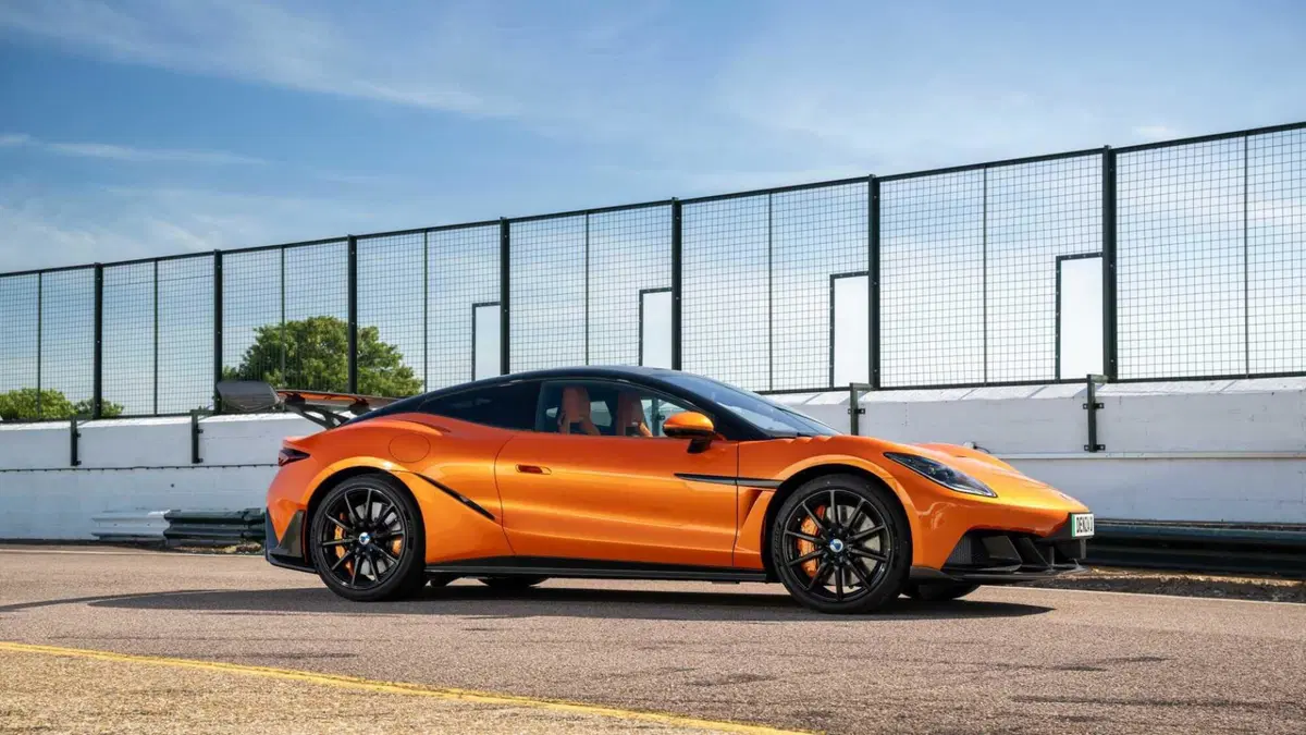 Denza Z Coupé Z Racing 76kWh (2)